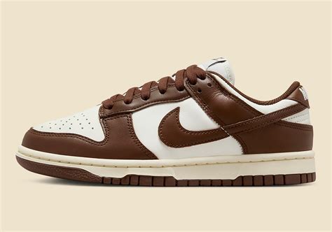 brown nike dunks low women.